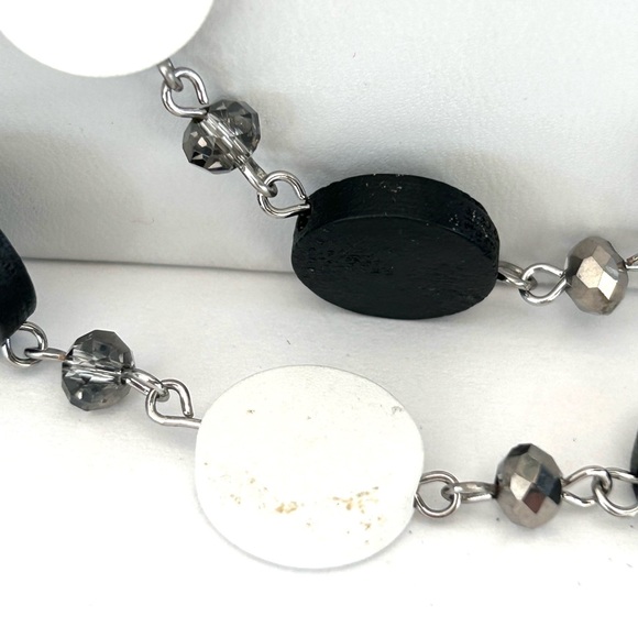 Black White Wooden Disc Facetted AB Crystals Necklace - Picture 2 of 9